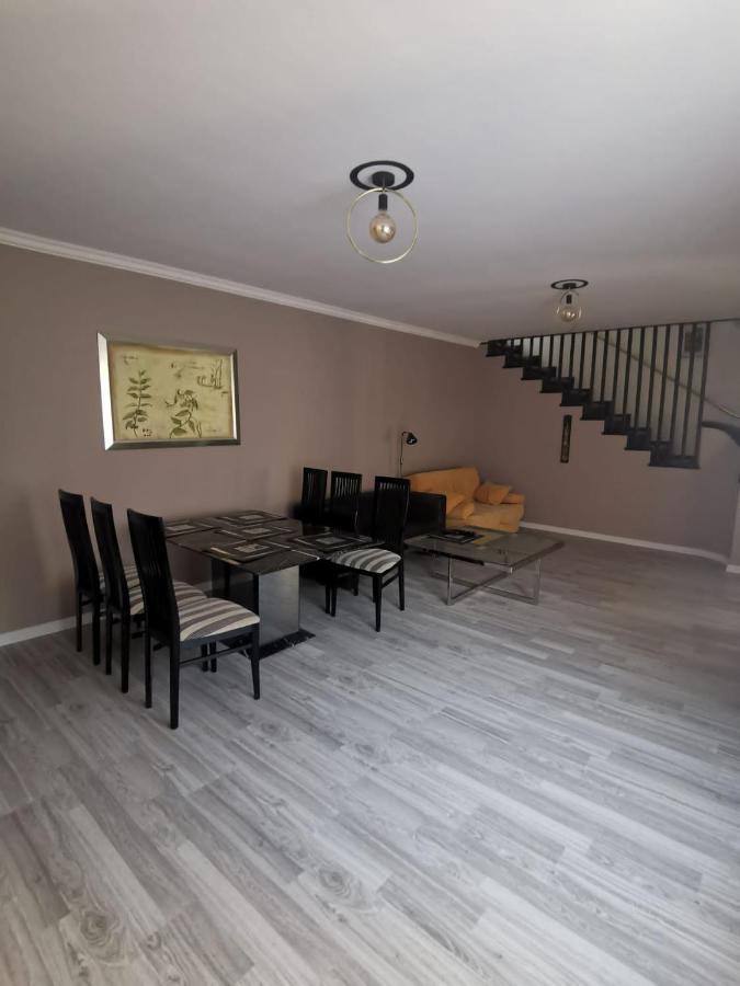 Apartament - Dom Zielona Góra Esterno foto