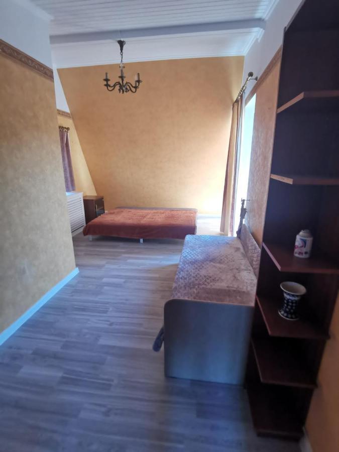 Apartament - Dom Zielona Góra Esterno foto